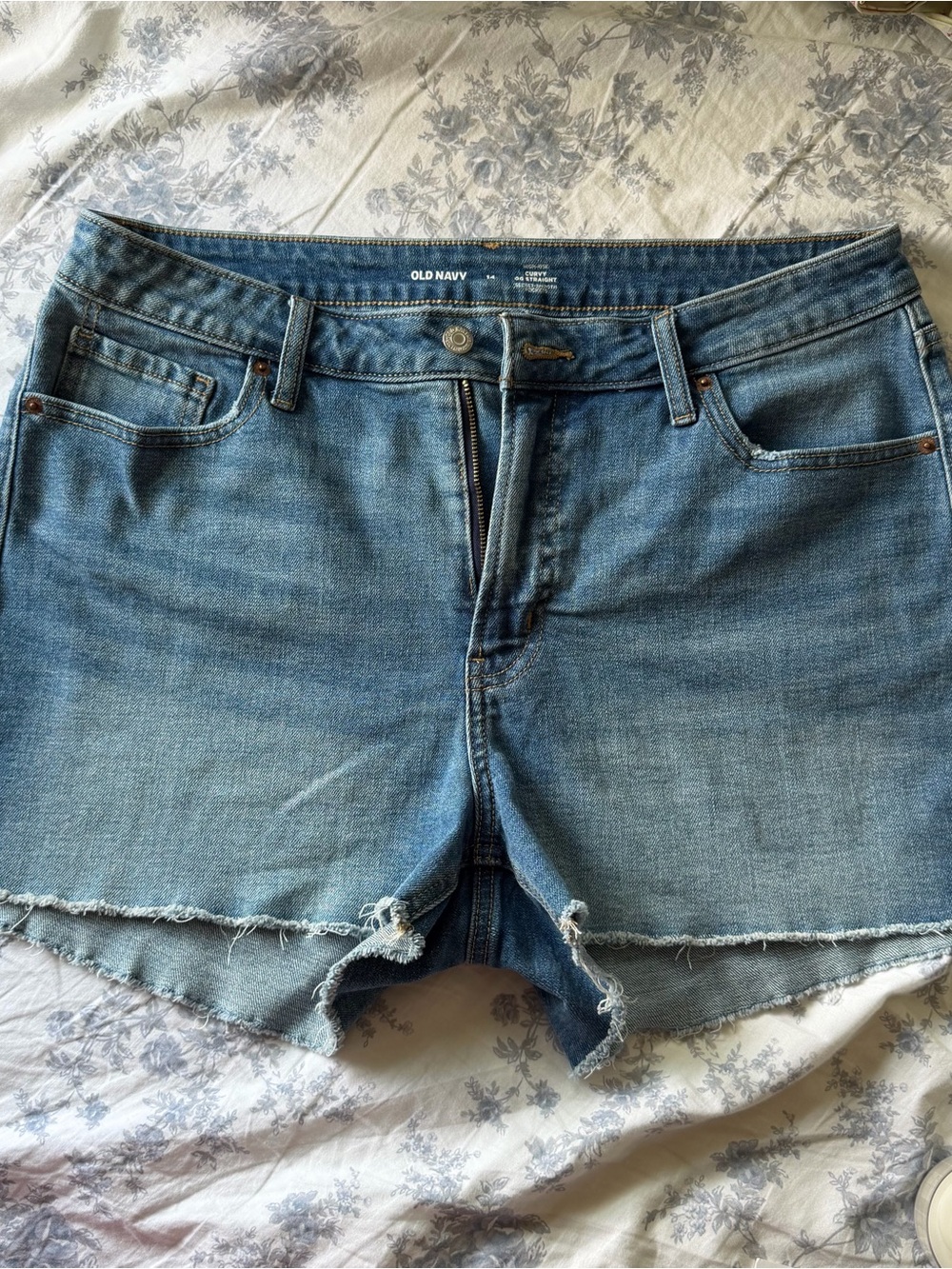 Old Navy OG straight fit shorts.